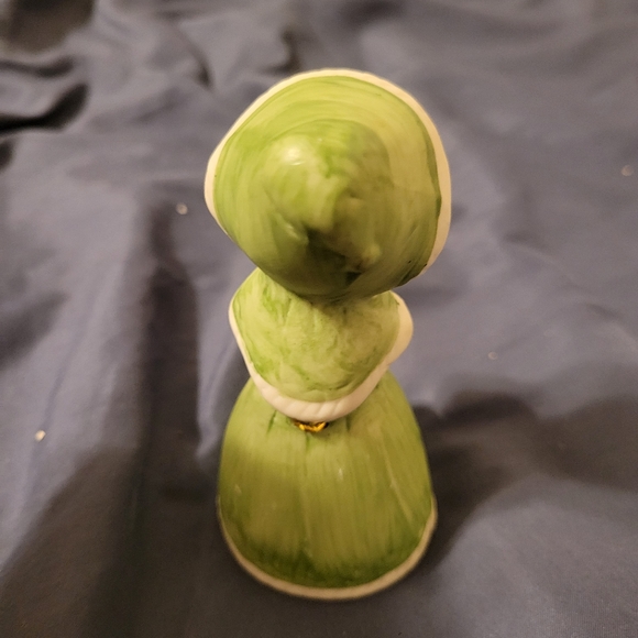 Vintage Royal Majestic Porcelain Bisque Merri-Bells GIRL WITH MUFF by JASCO 1978 - Picture 4 of 5